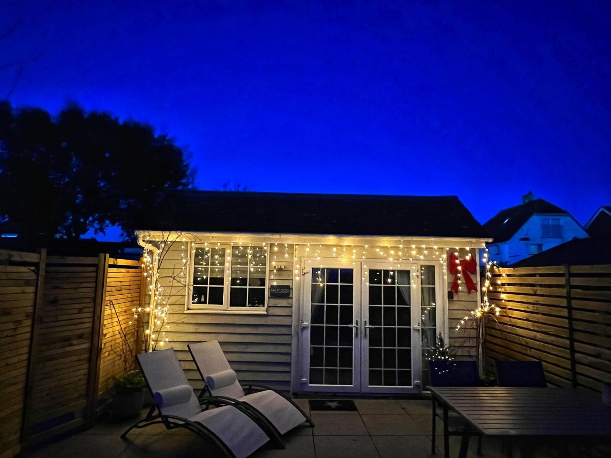 Seaside Cabin Retreat In Hayling Island Саут-Хейлинг Экстерьер фото